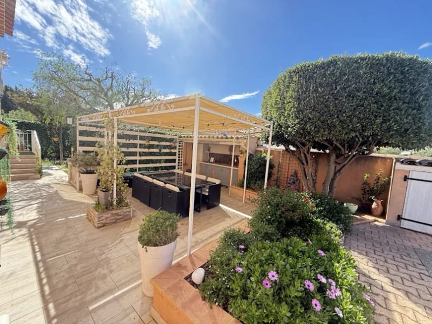 Maison à vendre - 3 pièces - 92m2 - La Seyne-Sur-Mer (83500)