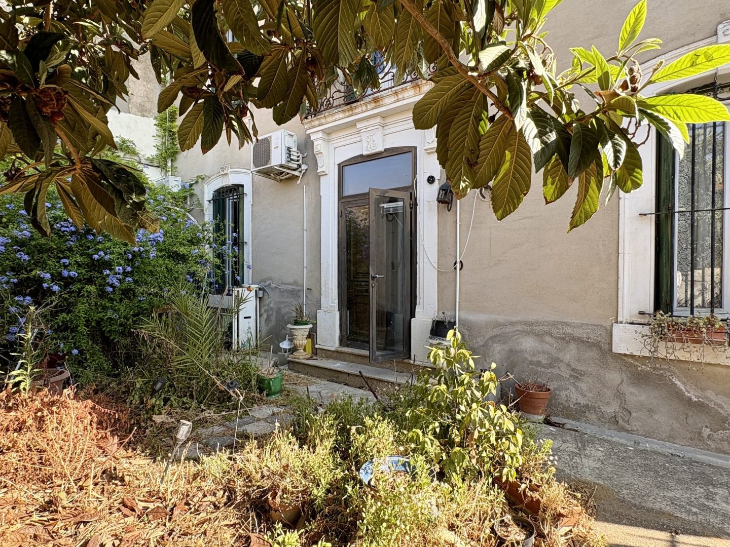 Luc-sur-Orbieu : Maison de caractère avec annexe et remise viti