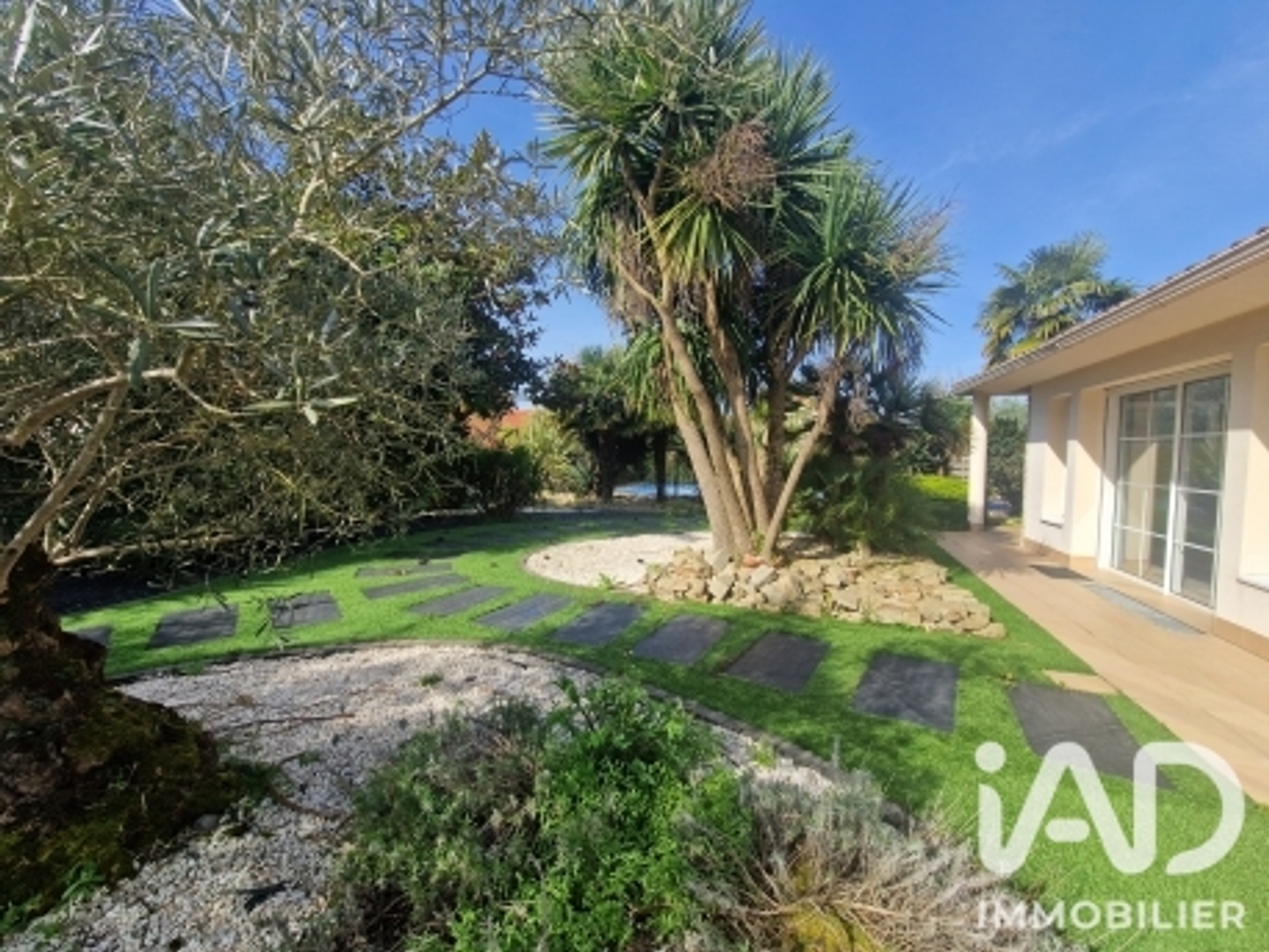 Maison à vendre - 7 pièces - 225m2 - Saint-Herblain (44800)