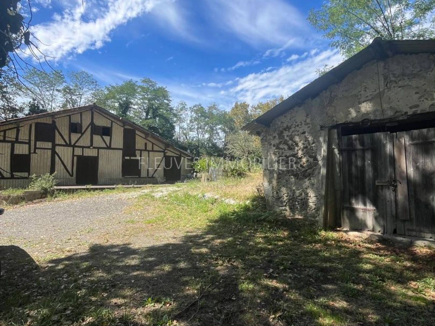 Ferme landaise avec dépendances et 5,7 ha