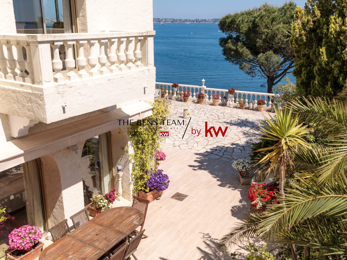 Duplex d'exception 330 m² - Vue mer panoramique - 260 m² de terrasses - Vallauris- Golfe-Juan