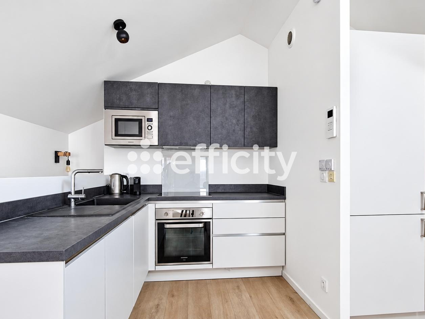 Appartement à vendre - 3 pièces - 76m2 - Puteaux (92800)