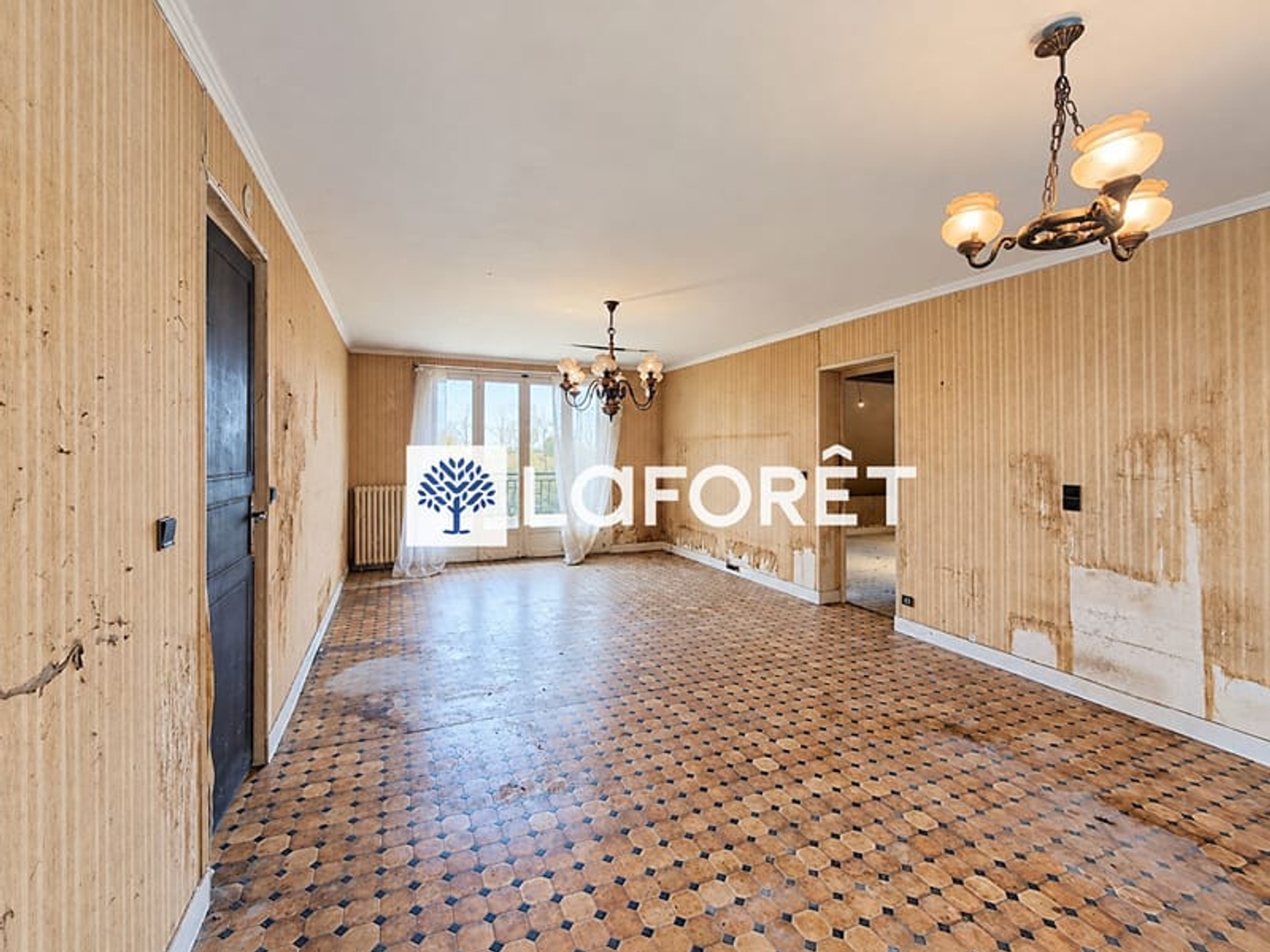 Maison à vendre - 7 pièces - 165m2 - Jouy-Le-Châtel (77970)