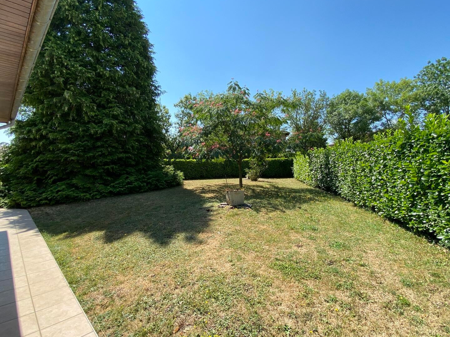 Maison à vendre - 5 pièces - 138m2 - Ars-Sur-Formans (01480)
