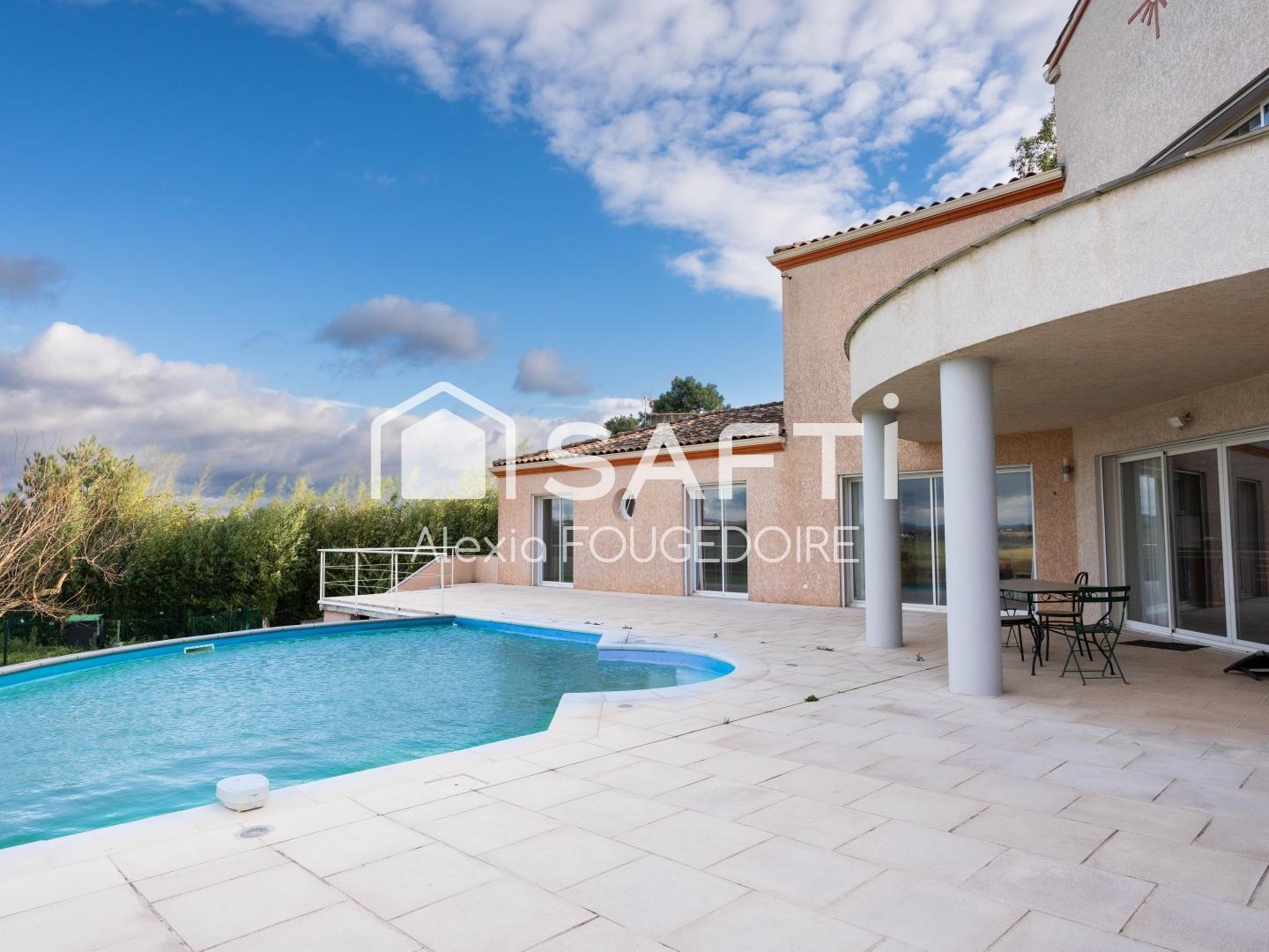 MAGINIFIQUE MAISON ARCHITECTE AVEC PISCINE