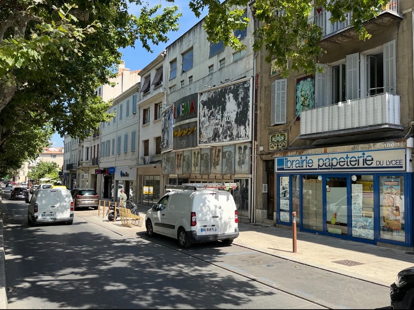 Magasin à vendre - 1 pièce - 95m2 - Aubagne (13400)
