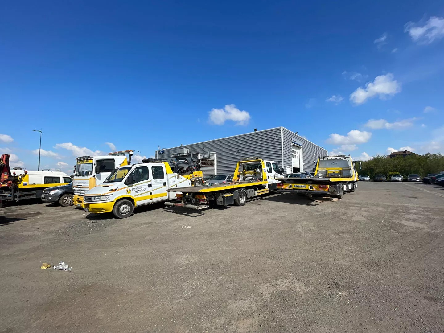 Local commercial 650 m²