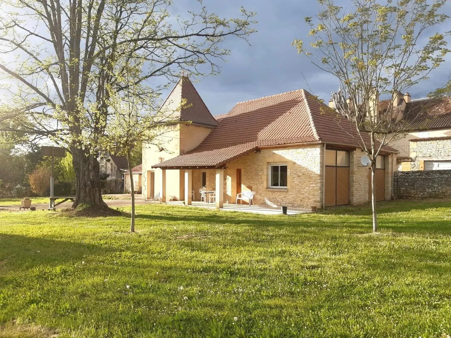 Maison à vendre - 8 pièces - 148m2 - Montcléra (46250)