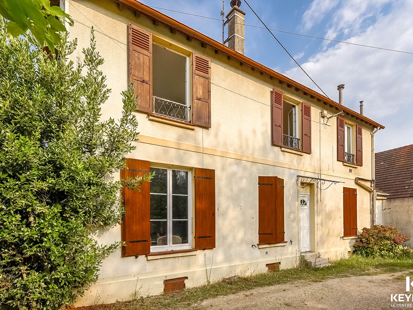 Appartement 2 pièces 40 m2 + stationnement + cave