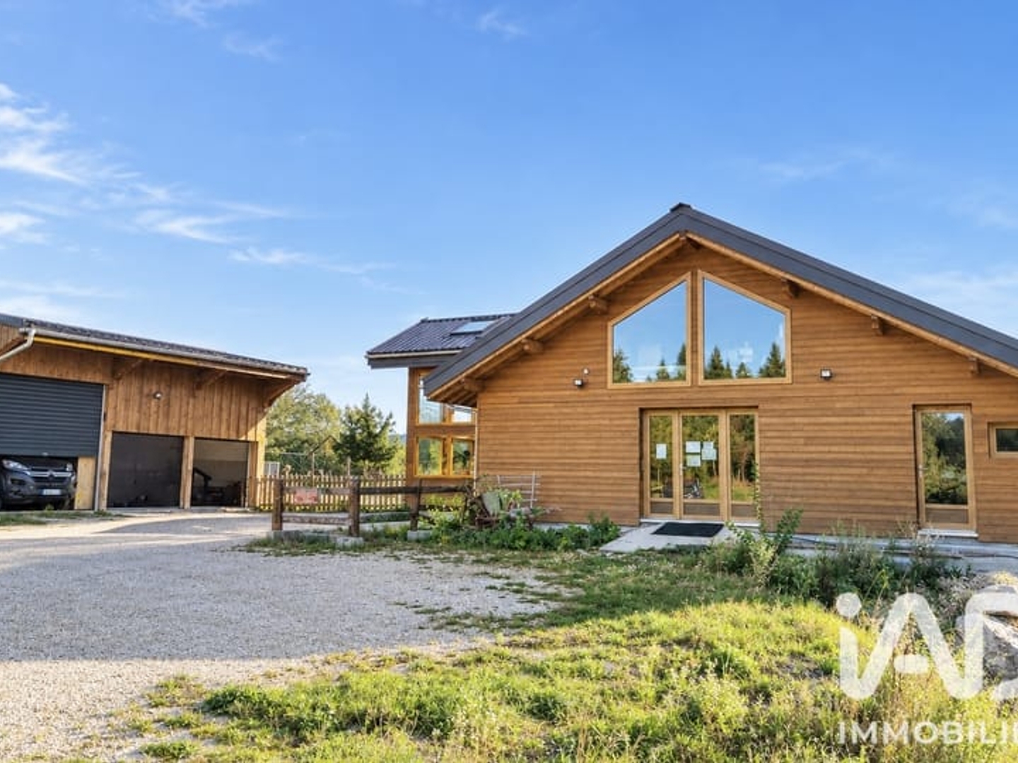Maison à vendre - 11 pièces - 405m2 - Les Rousses (39220)