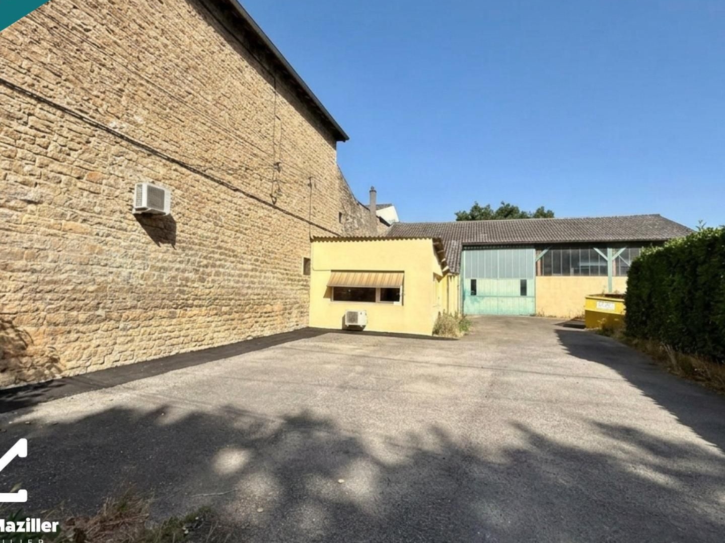 Bureaux à vendre - 5 pièces - 330m2 - Belleville-En-Bea... (69220)