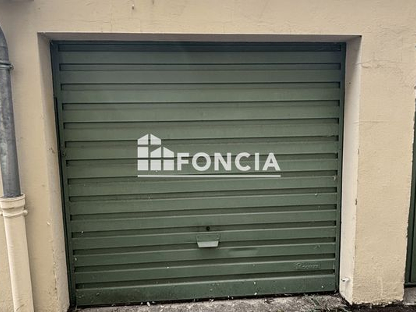 Parking 14 m²