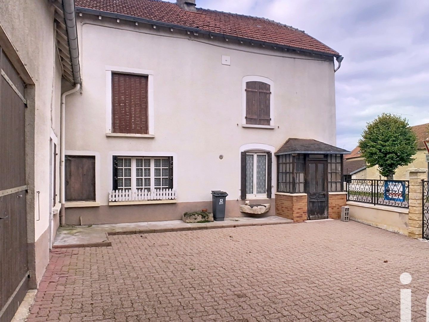 Maison 5 pièces 151 m²