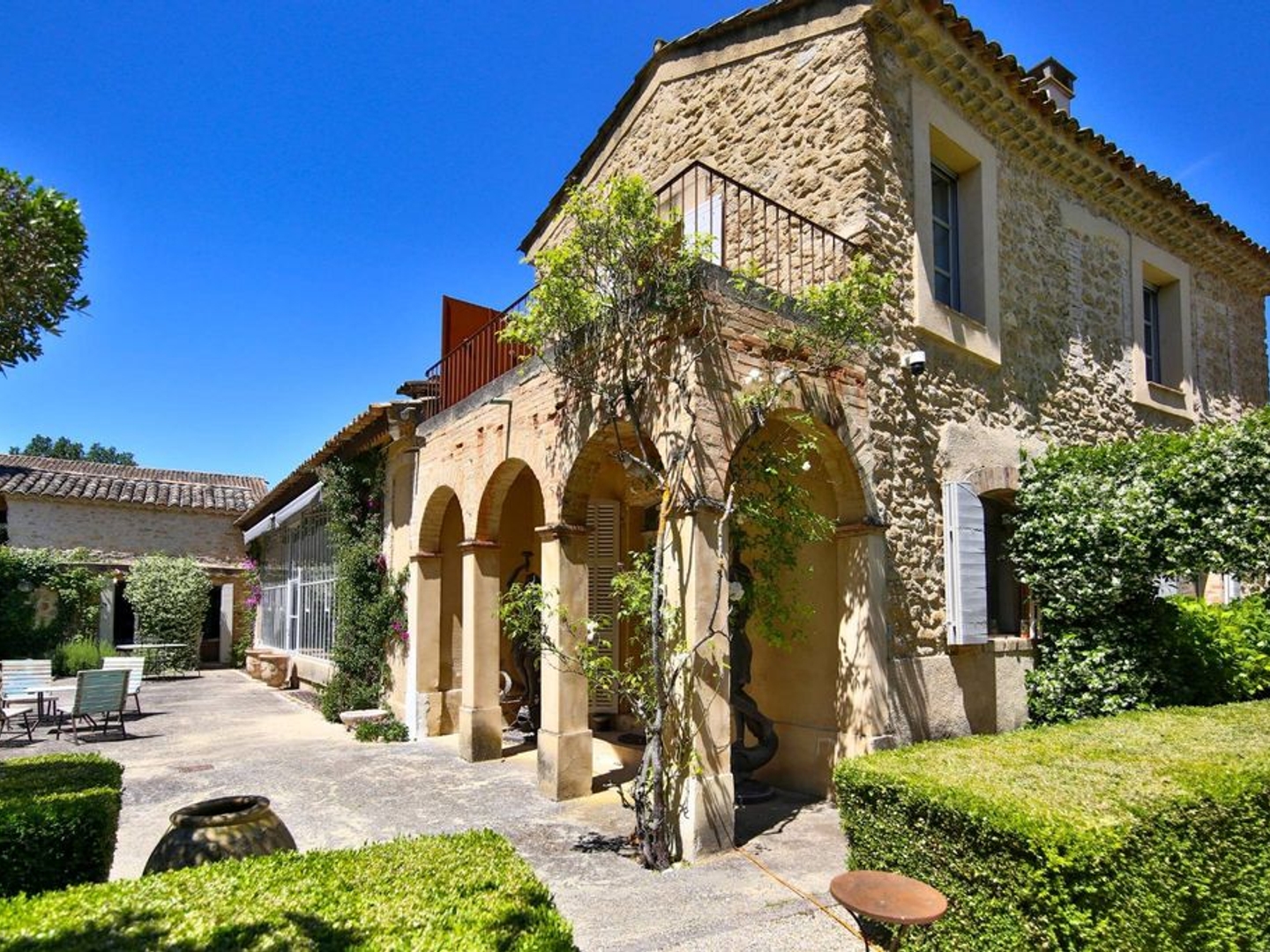 Maison individuelle 12 pièces 280 m²