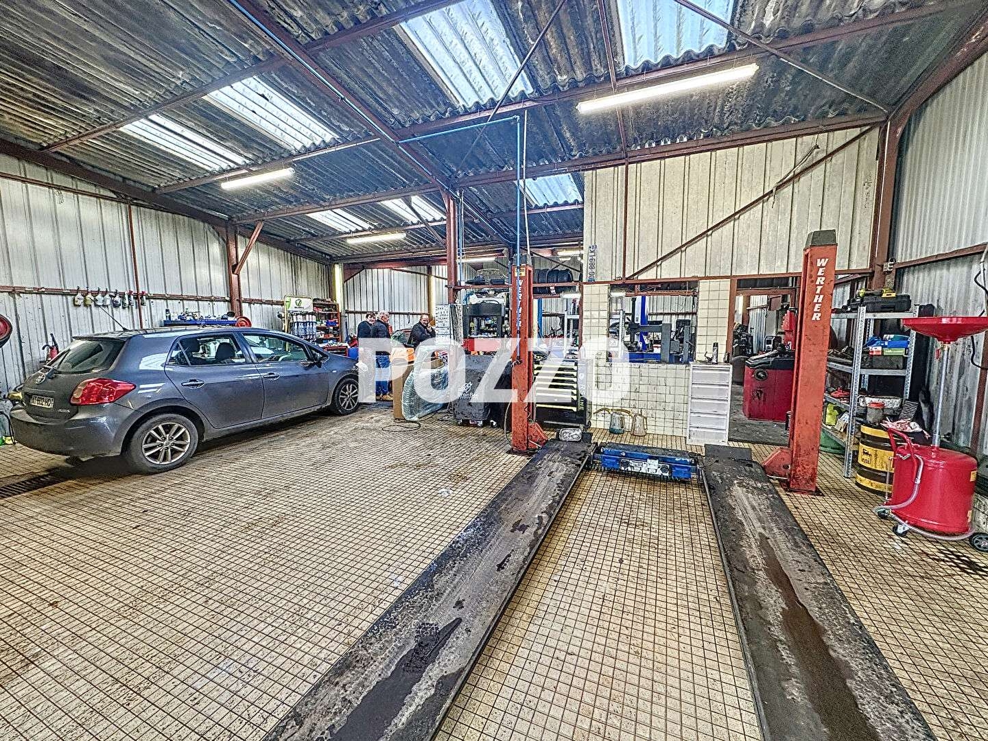 Local 450 m²