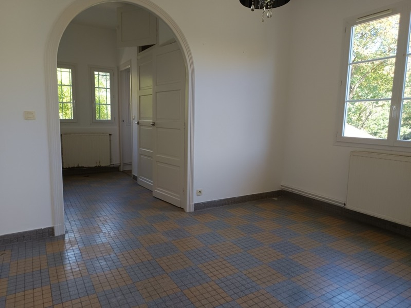 Maison à vendre - 6 pièces - 170m2 - Aire-Sur-L'adour (40800)