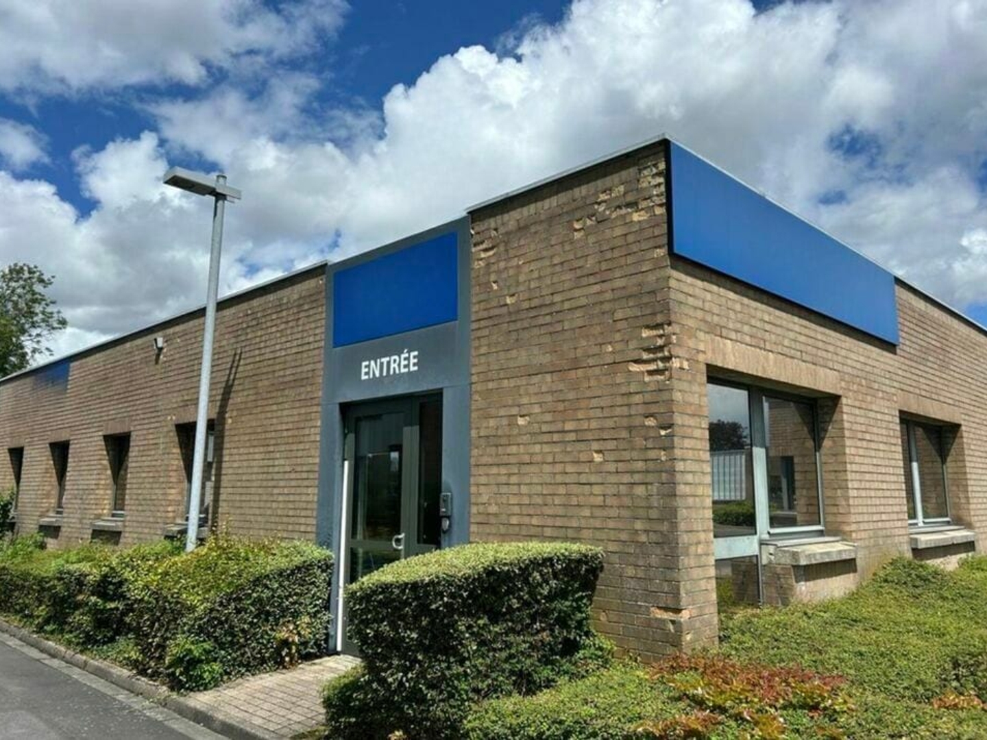 BUREAUX A VENDRE OU A LOUER