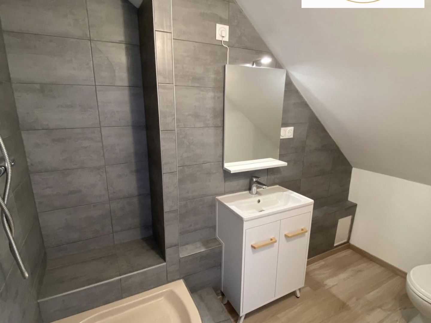 Appartement à vendre - 2 pièces - 42m2 - Le Pont-De-Beauvo... (73330)