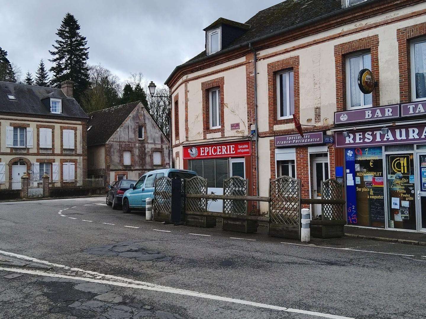 Vente local commercial 120m² empl idéal Les Aspres