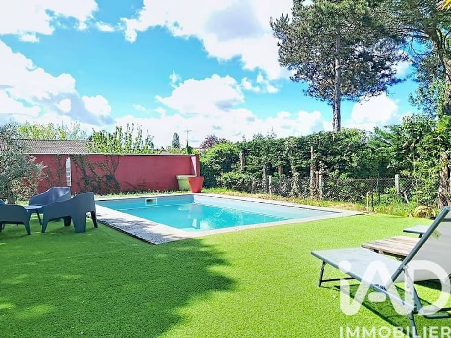 Maison 6 pièces 240 m²