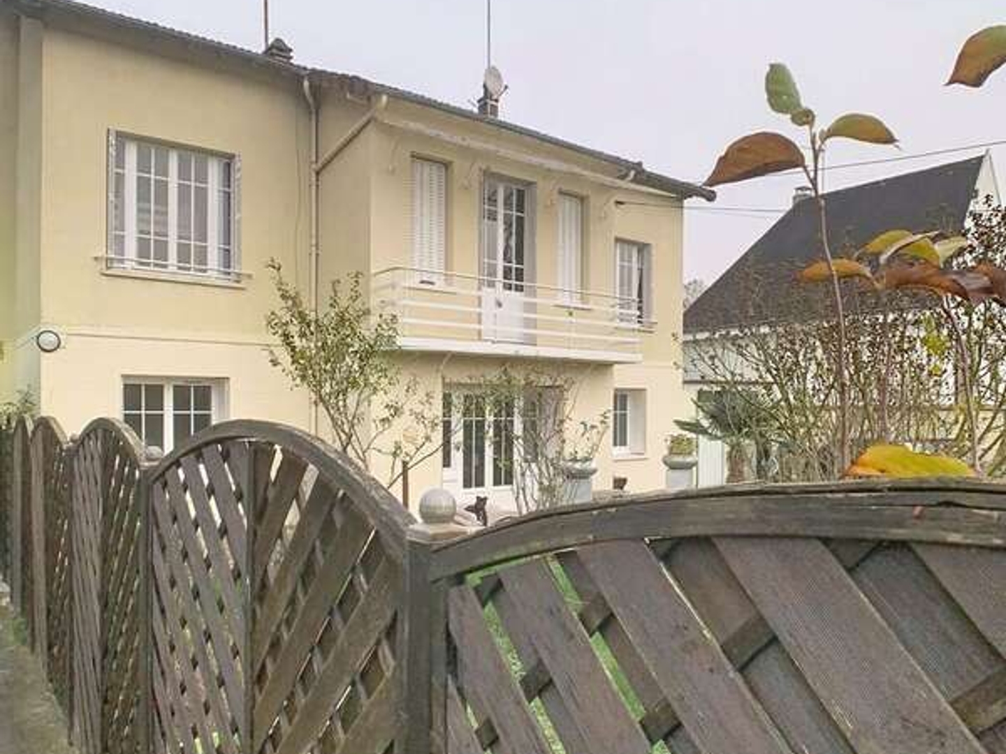 Appartement à vendre - 1 pièce - 72m2 - Soisy-Sur-Seine (91450)
