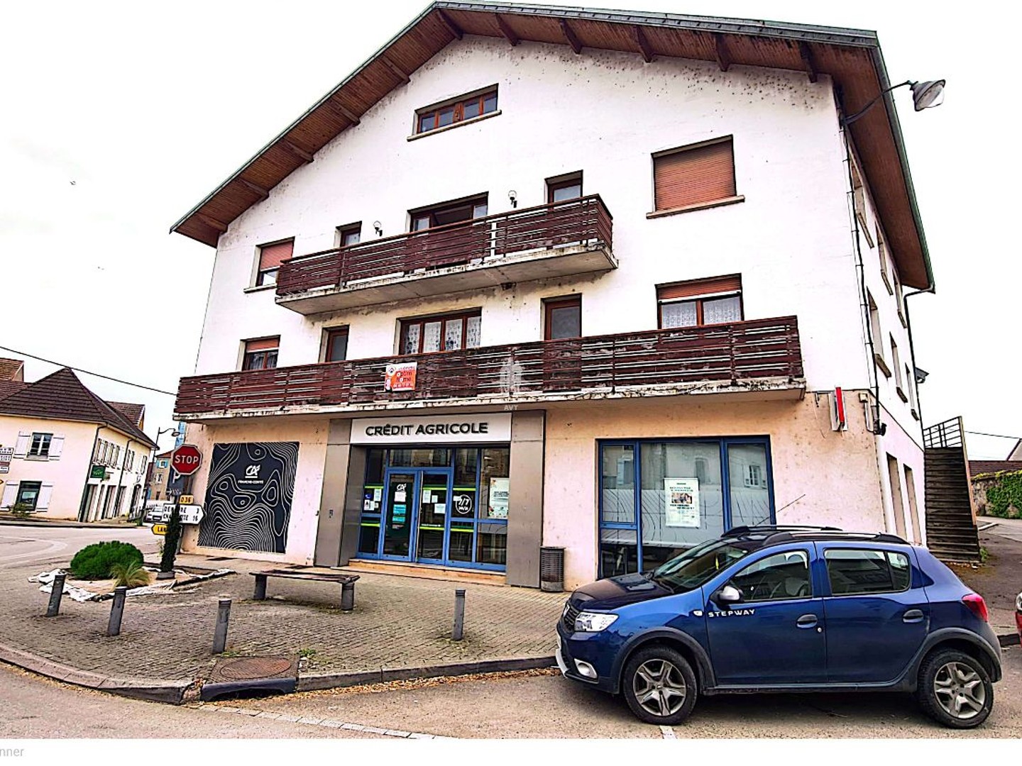 Immeuble à rénover, surface totale 750 m²