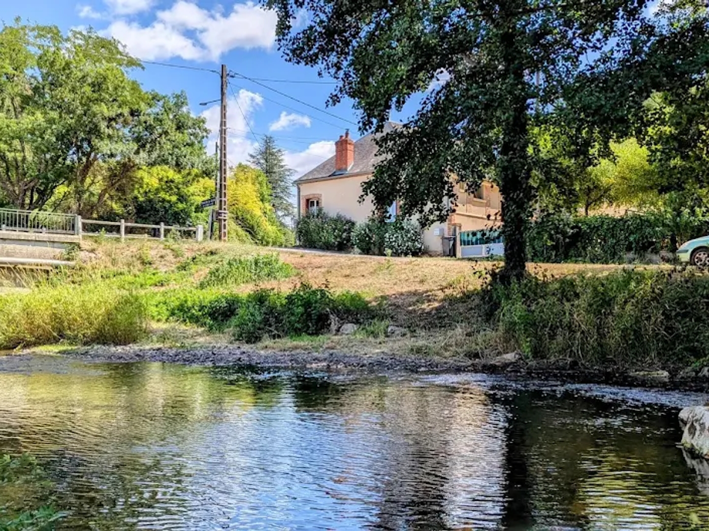 Maison à vendre - 4 pièces - 126m2 - La Chapelle-D'ang... (18380)