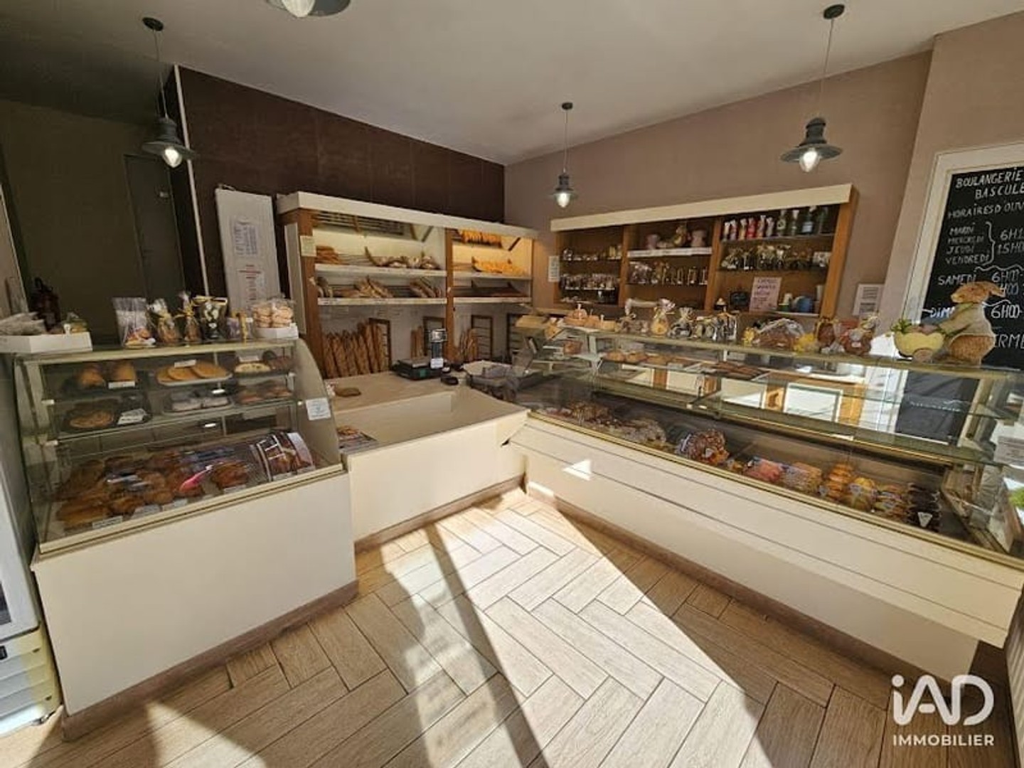 Magasin à vendre - 432m2 - Billom (63160)