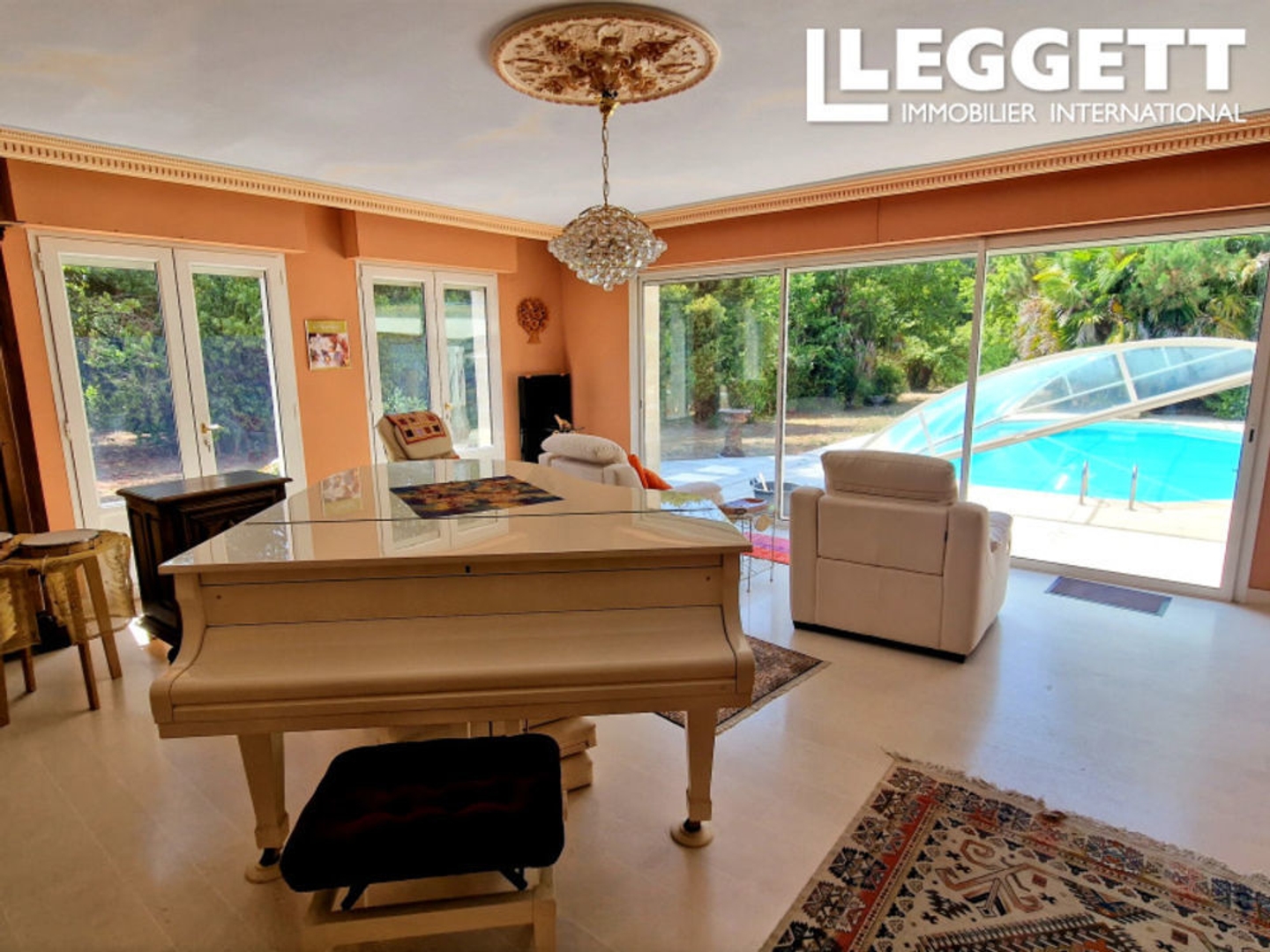 Maison à vendre - 11 pièces - 370m2 - Coutras (33230)