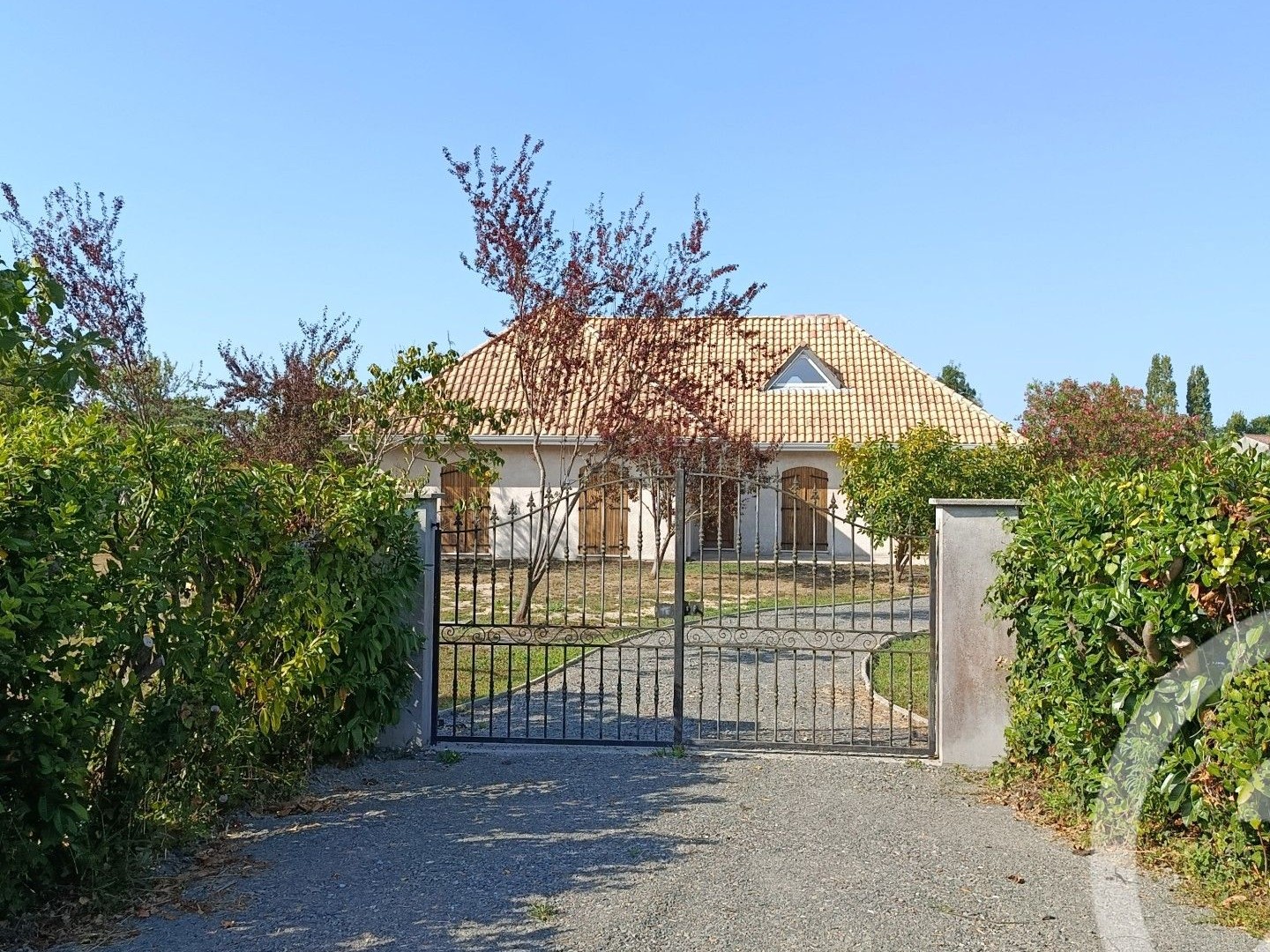 Maison 5 pièces 201 m²