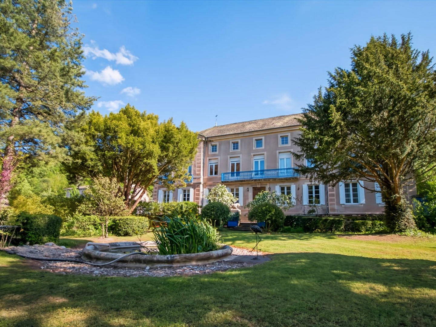 Sud-Aveyron Domaine 6 ha Maison de maître & activité touristique
