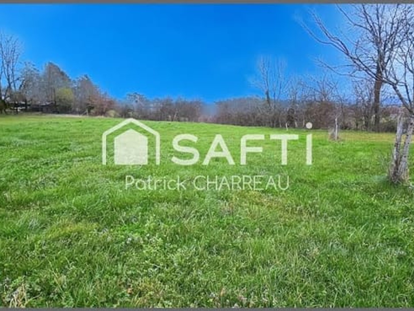 Terrain 1082 m²