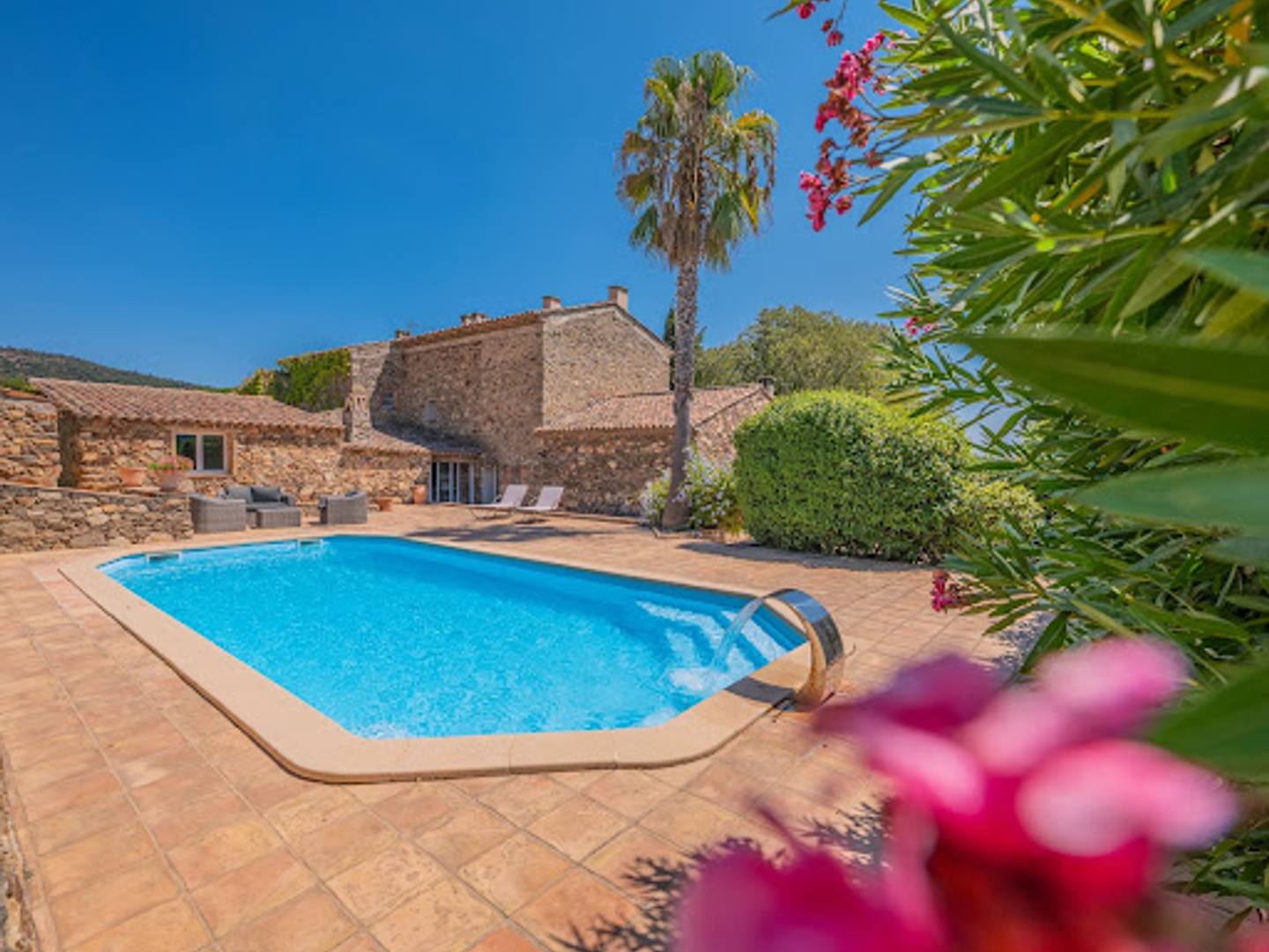 Maison à vendre - 410m2 - Sainte-Maxime (83120)