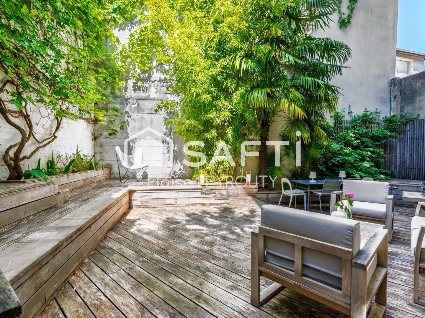 Maison de charme des années 30 avec jardin intimiste aux portes de Paris