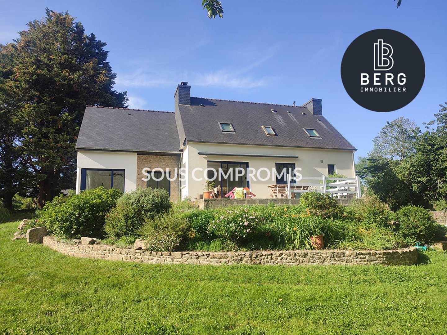 SOUS COMPROMIS | PLOUHINEC MAISON FAMILIALE DANS UN HAMEAU AU CALME !
