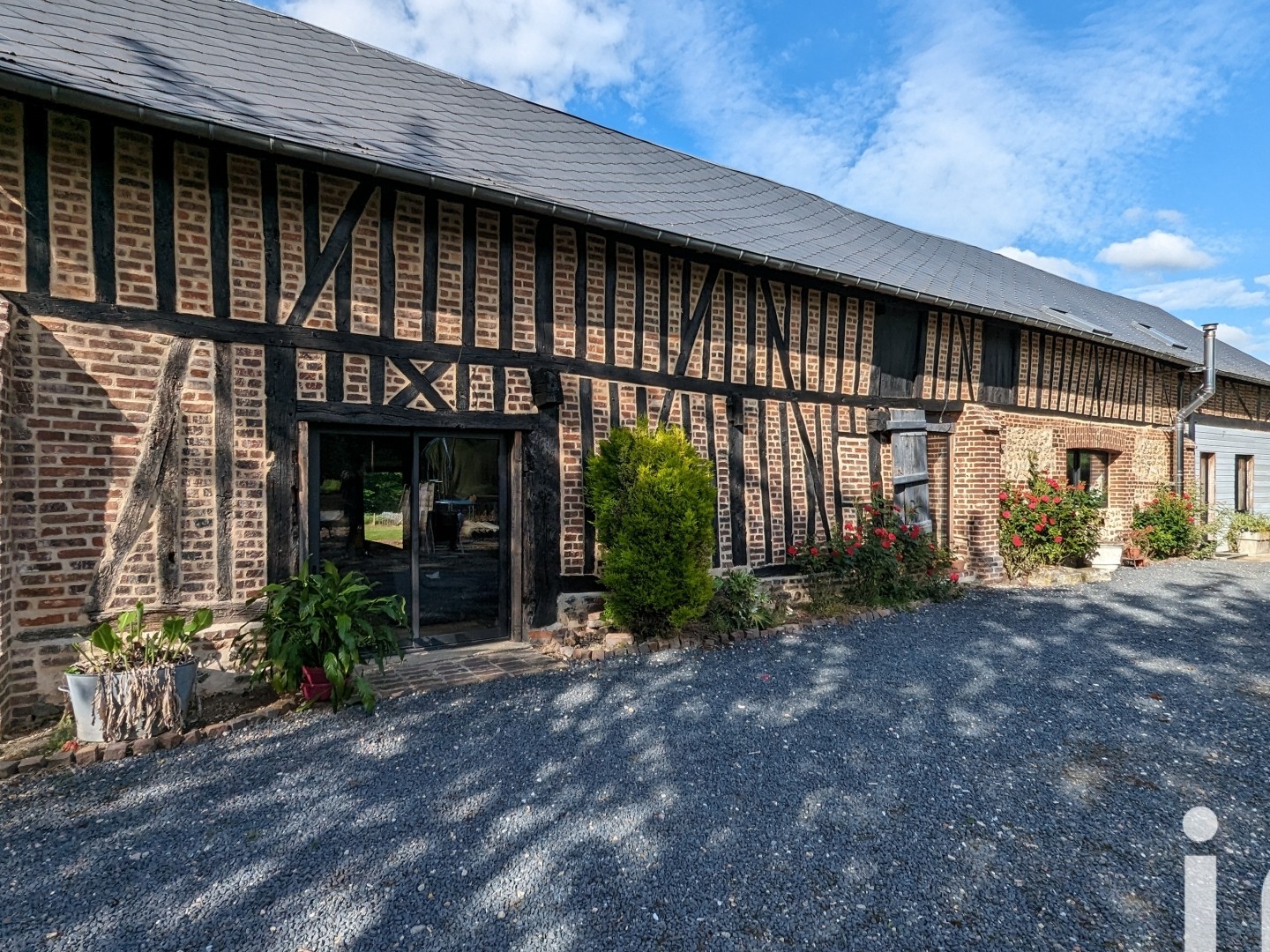 Maison 8 pièces 304 m²