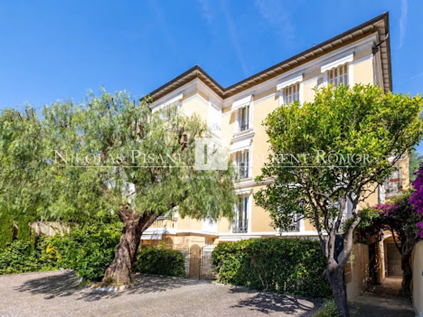 Appartement à vendre - 3 pièces - 67m2 - Beaulieu-Sur-Mer (06310)