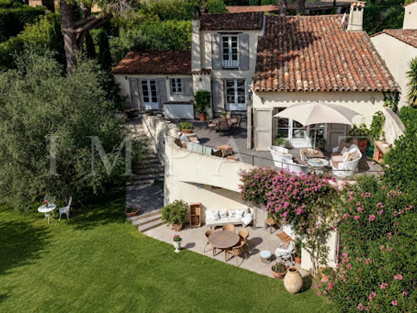 Villa 4 pièces 193 m²
