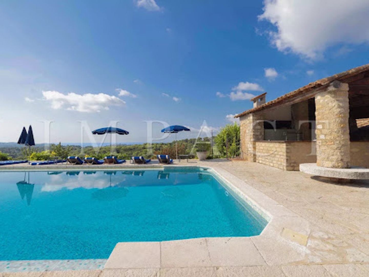 Maison à vendre - 4 pièces - 193m2 - Mouans-Sartoux (06370)