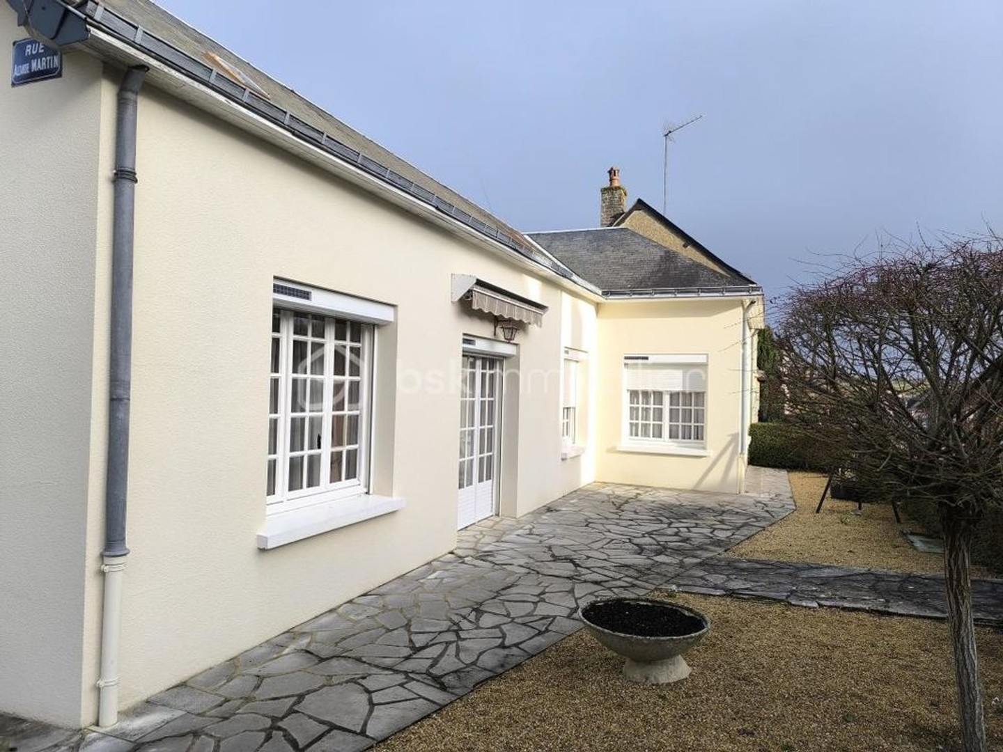 Charmante maison de plain-pied au Grand Lucé avec 3 chambres