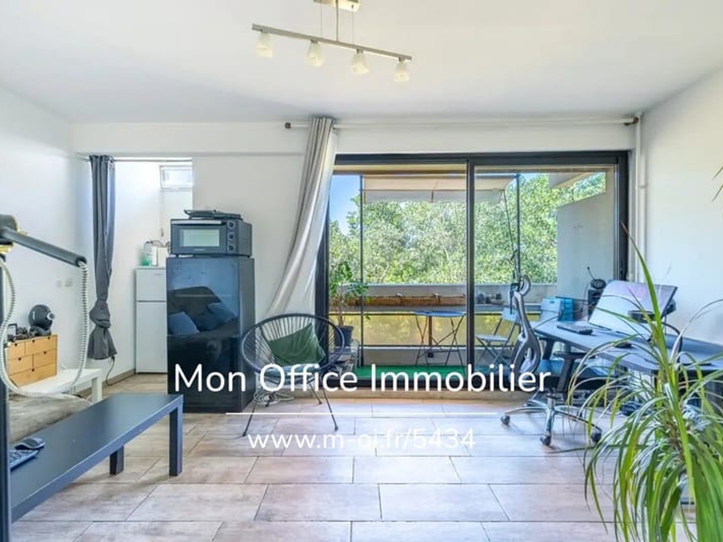 Référence : 5434-ETH - Exclusivité - Appartement - 1 pièce - Terrasse - Parking - Aix-en-Provence - 13100