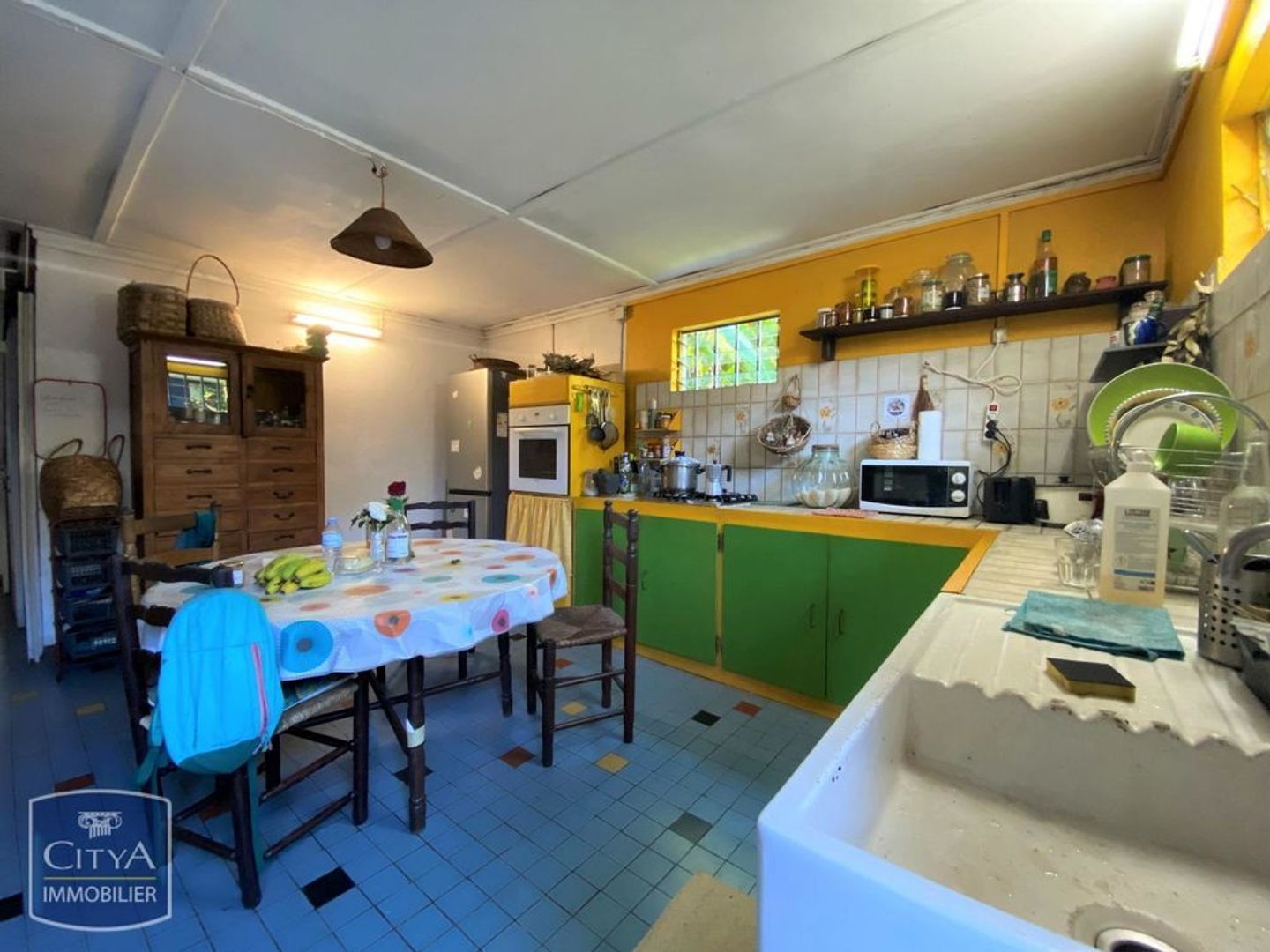 Maison à vendre - 6 pièces - 185m2 - Sainte-Suzanne (97441)