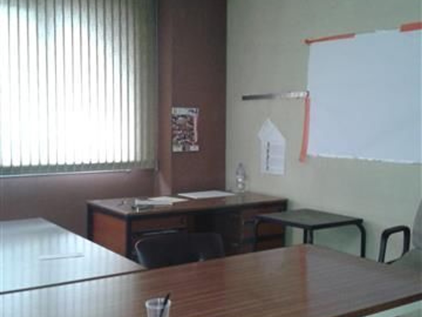 Commerce 1330 m²