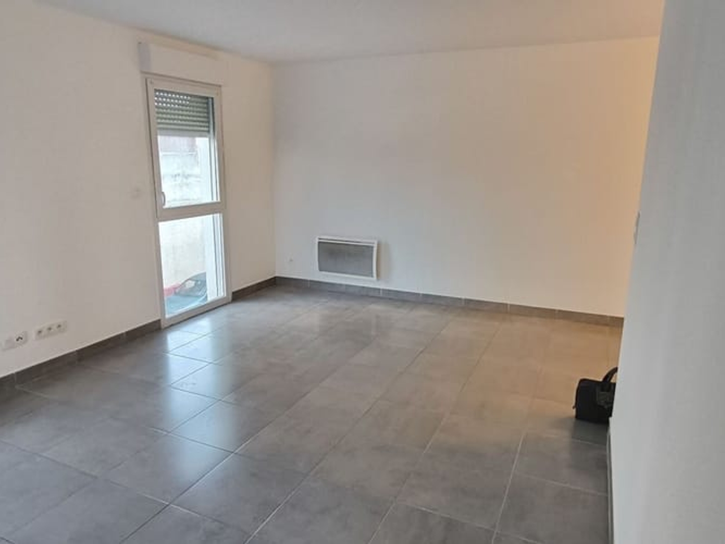 Appartement à vendre - 1 pièce - 40m2 - Nîmes (30000)