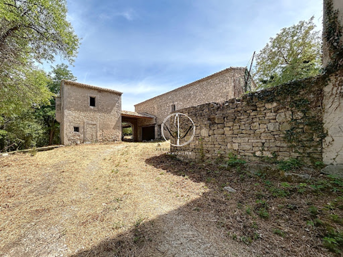 Maison 20 pièces 600 m²