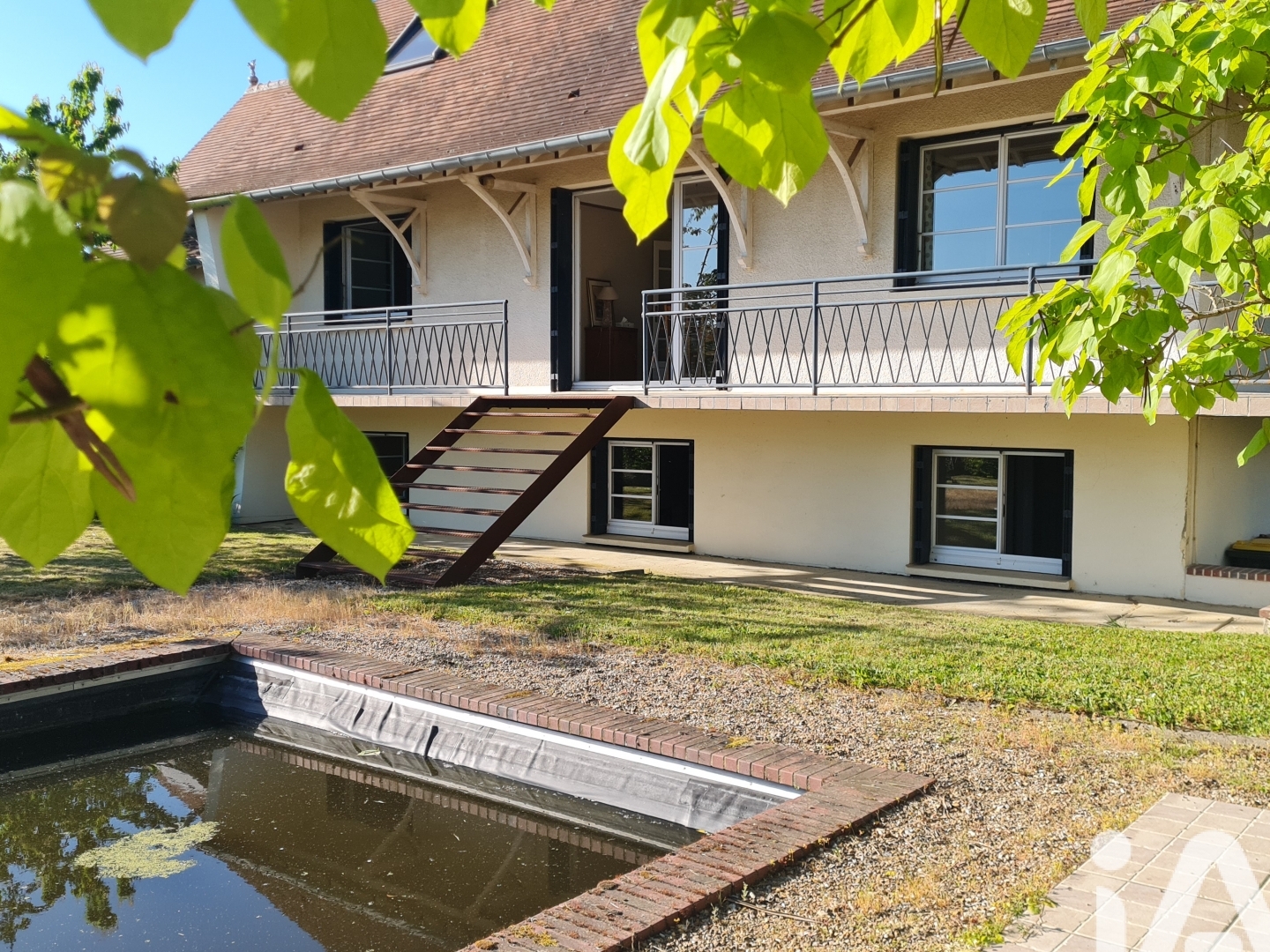 Maison 12 pièces 240 m²