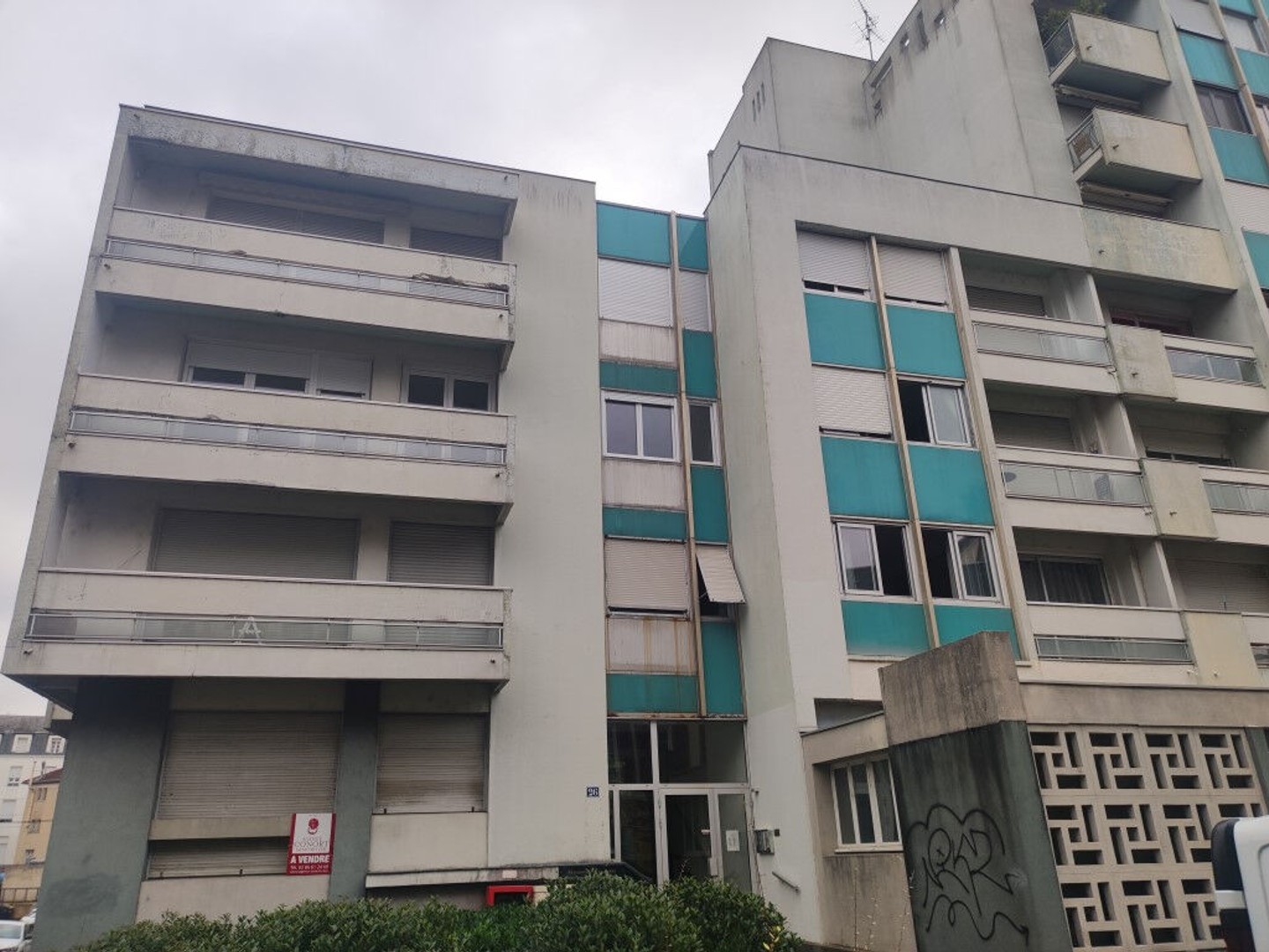 NEVERS - Appartement 2 chambres résidence sécurisée avec ascenseur et interphone PRIX 78 500 €