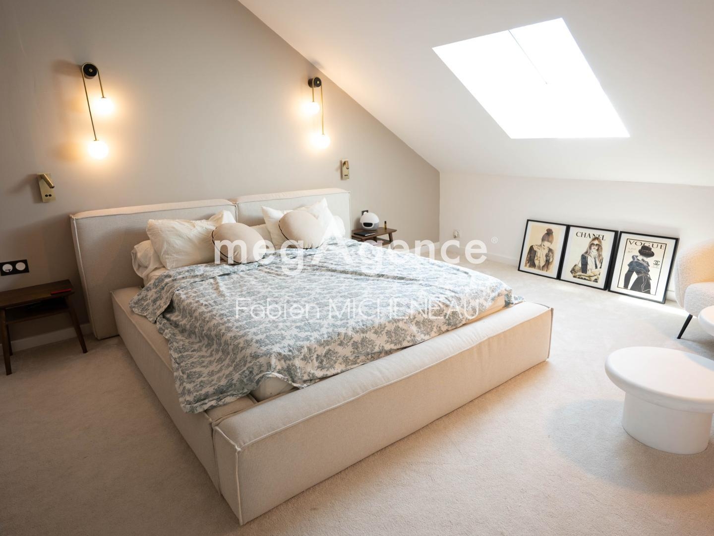 Maison à vendre - 7 pièces - 202m2 - Le May-Sur-Èvre (49122)