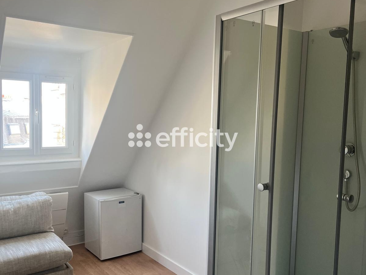 Appartement à vendre - 1 pièce - 8m2 - Paris 16e (75016)