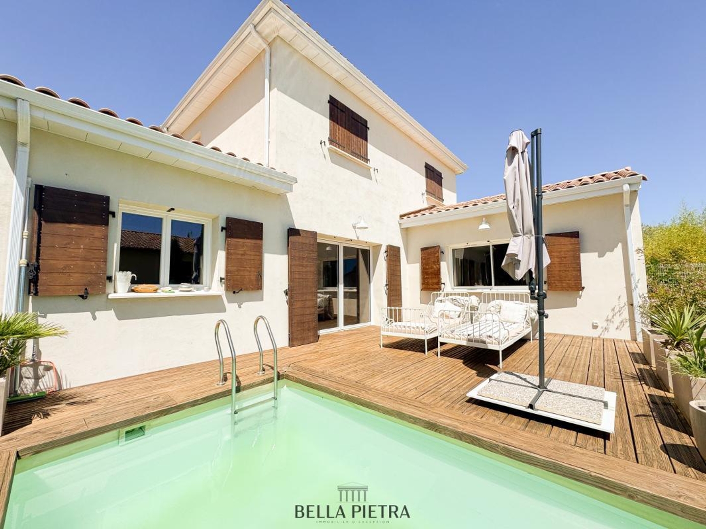 Vends maison - 94 m² - 4 pièces, 3 chambres - Sussargues 34160